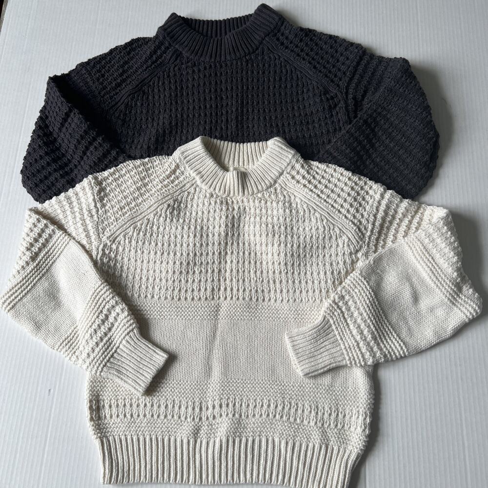 Universal Threads Goods Co. XS Gray Off White Pullover Women (2)Sweaters Casual